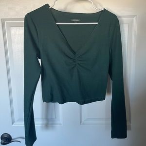 Long sleeve crop